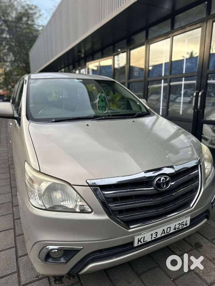 Toyota Innova Diesel 2014