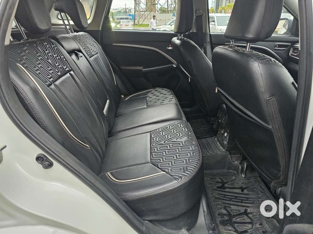 Maruti Suzuki Brezza 1.5 Zxi Smart Hybrid, 2023, Petrol