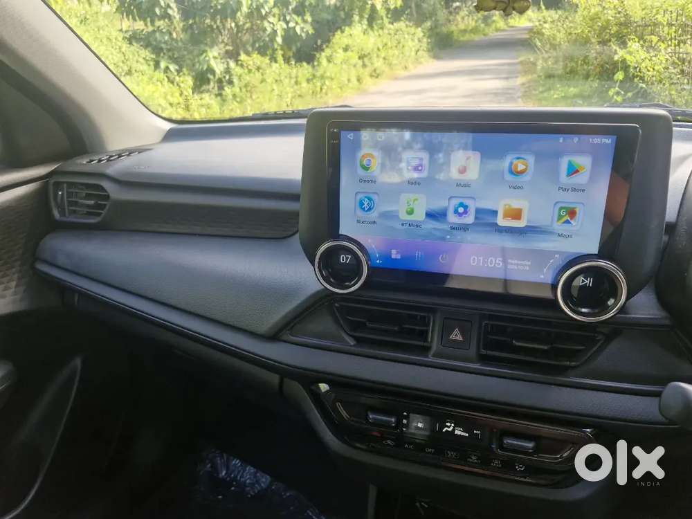 Maruti Suzuki Swift Lxi 2025