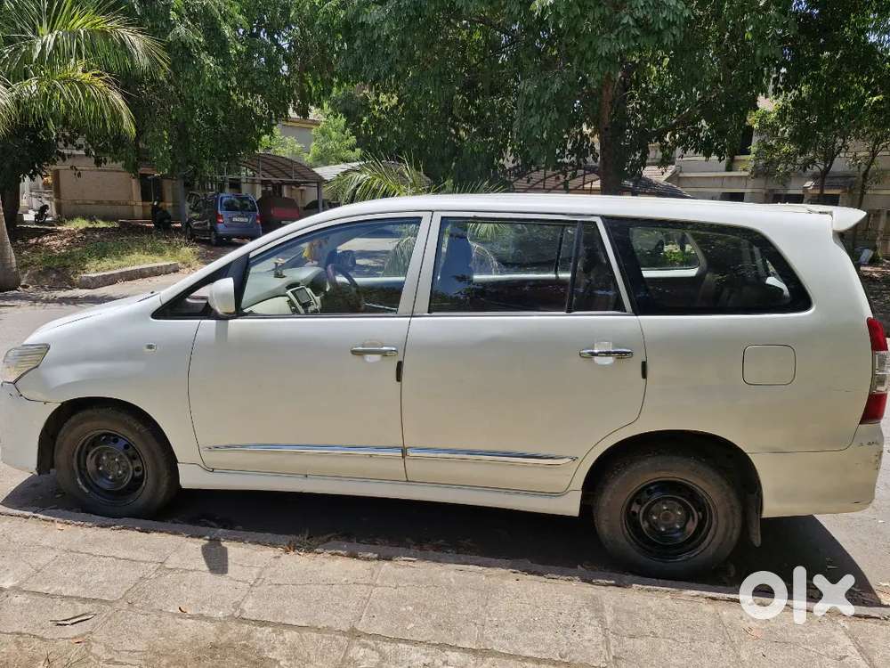 Toyota Innova 2012 - Excellent Condition, Single Owner