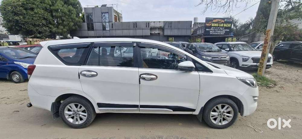 Toyota Innova Crysta 2.4 G Mt, 2018, Diesel