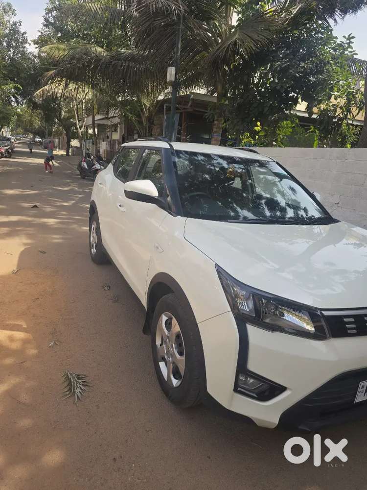 Mahindra Xuv300 Petrol 2023 With Sunroof