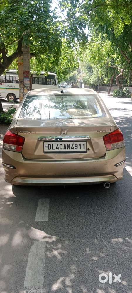Honda City 2011 (petrol + Cng).