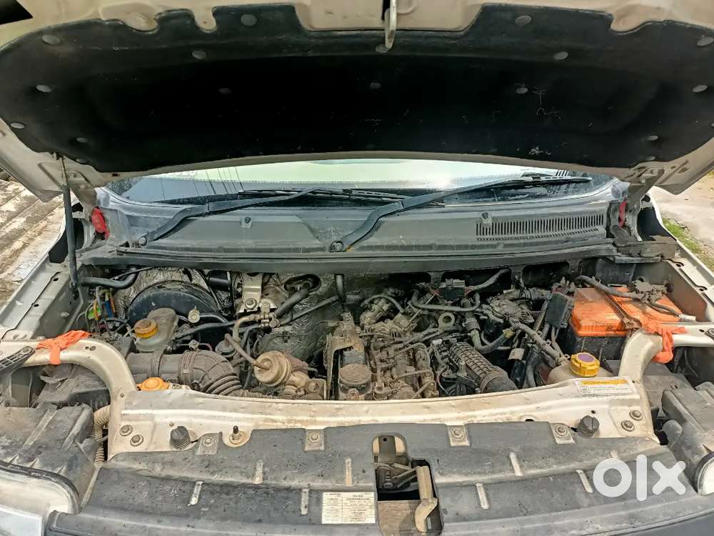 Mahindra Tuv300 T4+  2017 Model