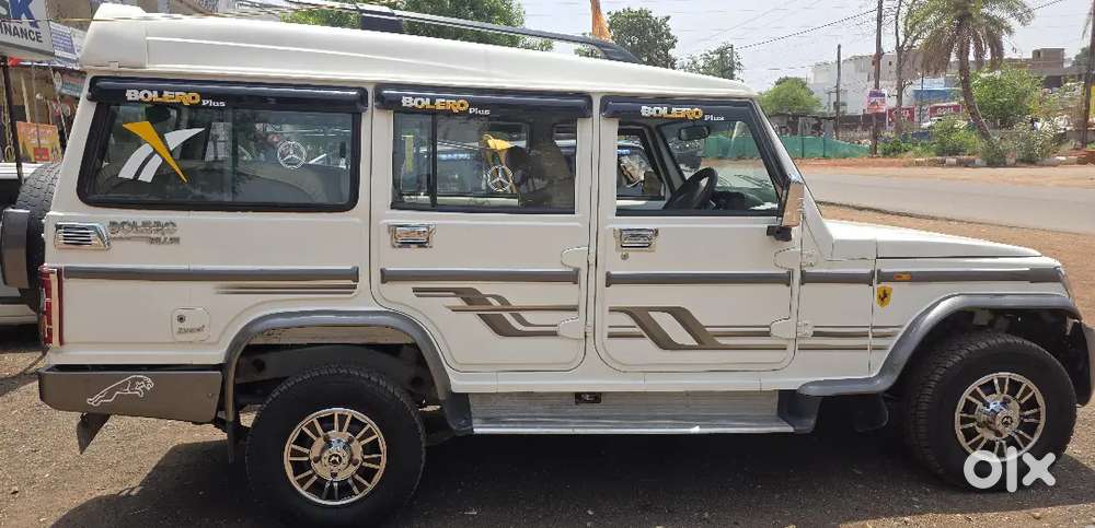 Mahindra Bolero Neo Plus 2017 Diesel 75600 Km Driven