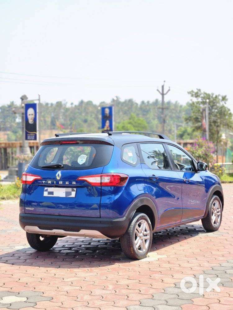 Renault Triber Rxz, 2022, Petrol