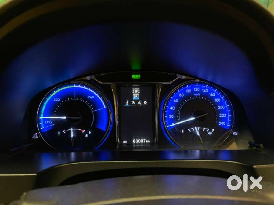 Toyota Camry Hybrid, 2015, Cng & Hybrids