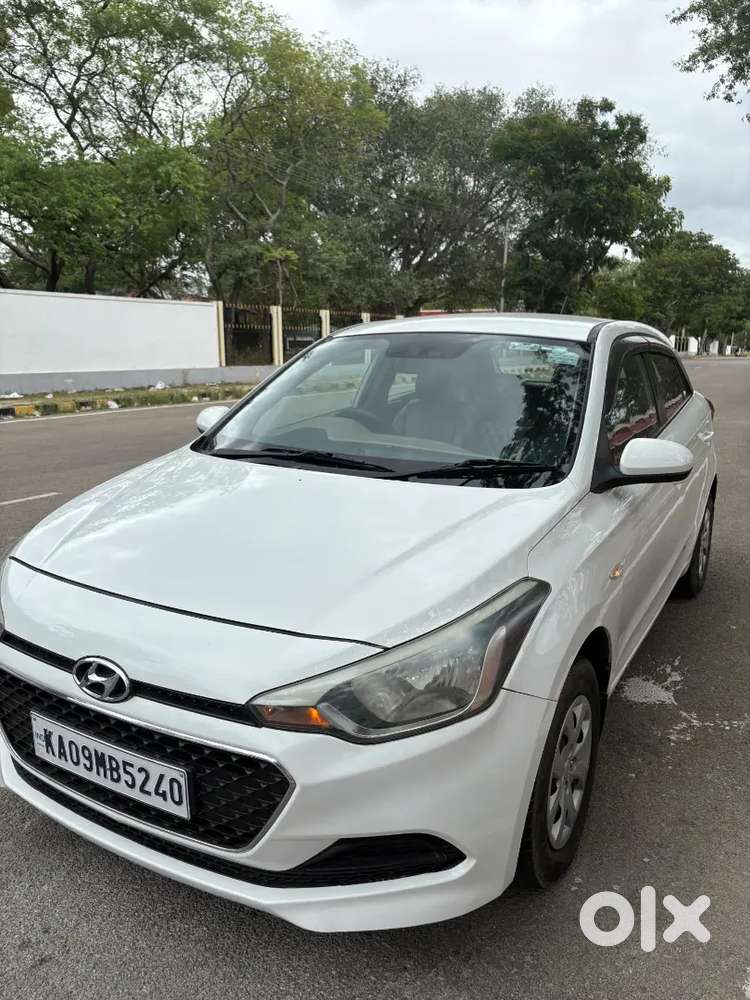 Hyundai I20 Magna 2015 Diesel Very Less Price