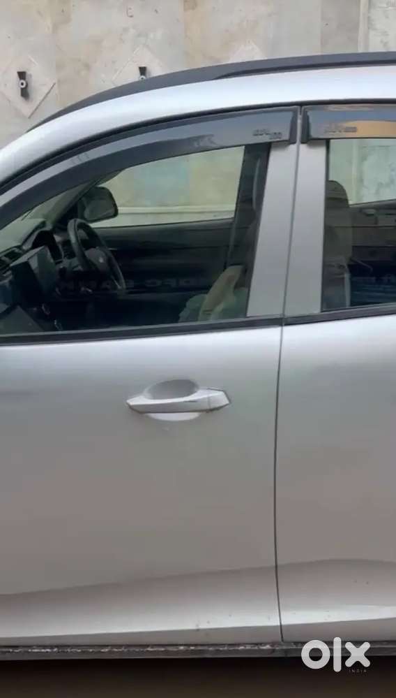 Mahindra Kuv100 Nxt 2017 Diesel Well Maintained