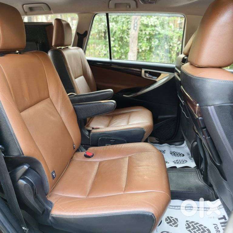 Toyota Innova Crysta