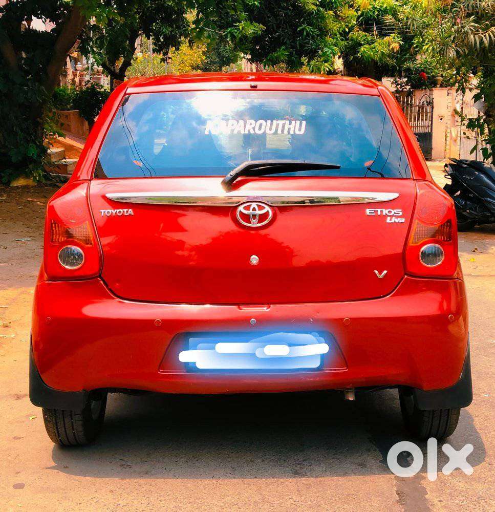 Toyota Etios, 2011, Petrol