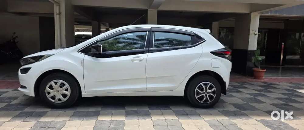 Tata Altroz 2022 Petrol 53000 Km Driven