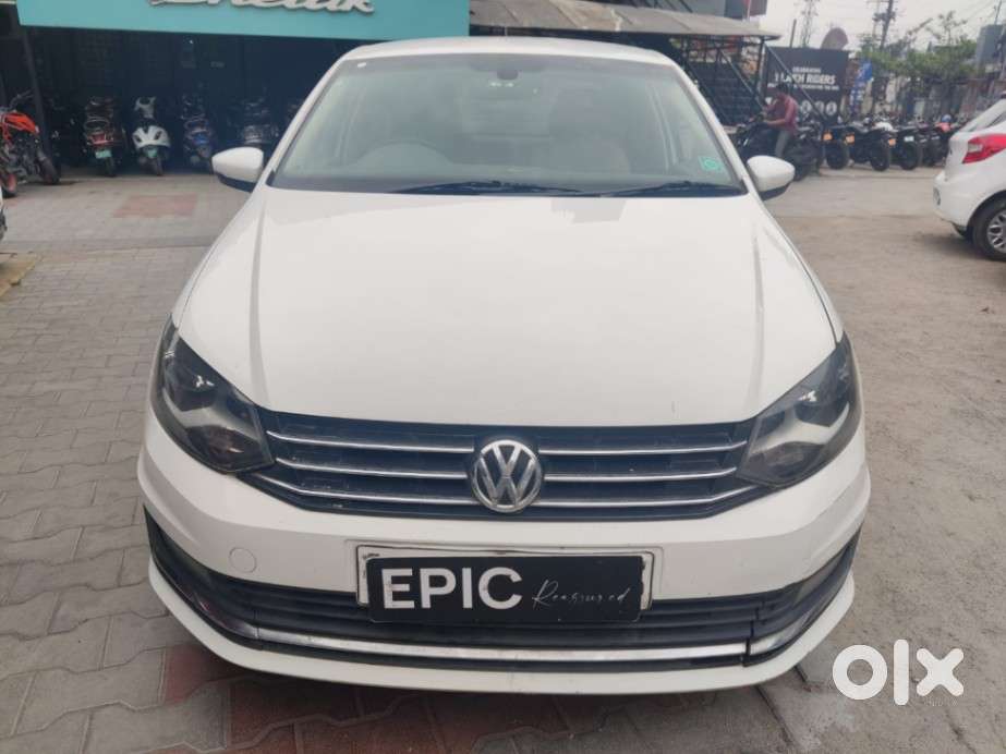 Volkswagen Vento 1.2 Highline Plus At 16 Alloy, 2016, Petrol