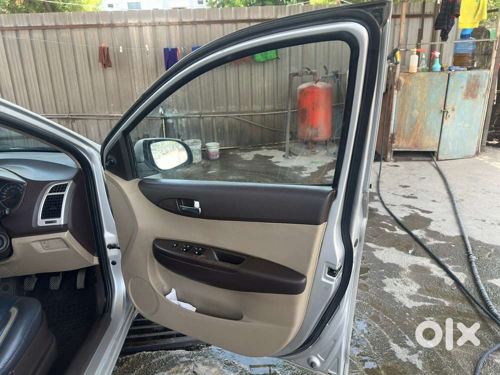 Hyundai I20 Magna Petrol 2011