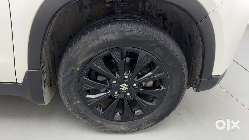 Maruti Suzuki Vitara Brezza 1.5 Zxi At, 2021, Petrol