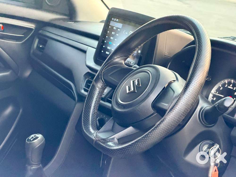 Maruti Suzuki Brezza, 2025, Cng & Hybrids