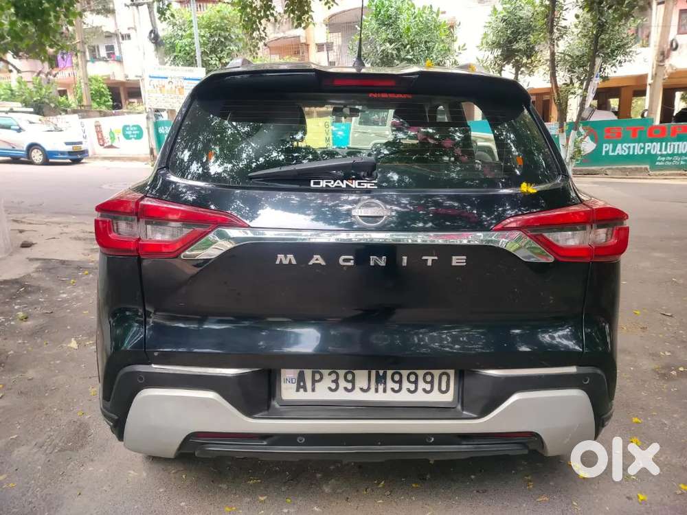Nissan Magnet With Good Condition