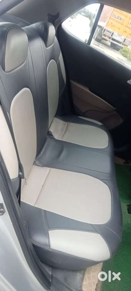 Hyundai Grand I10 Sportz, 2016, Petrol