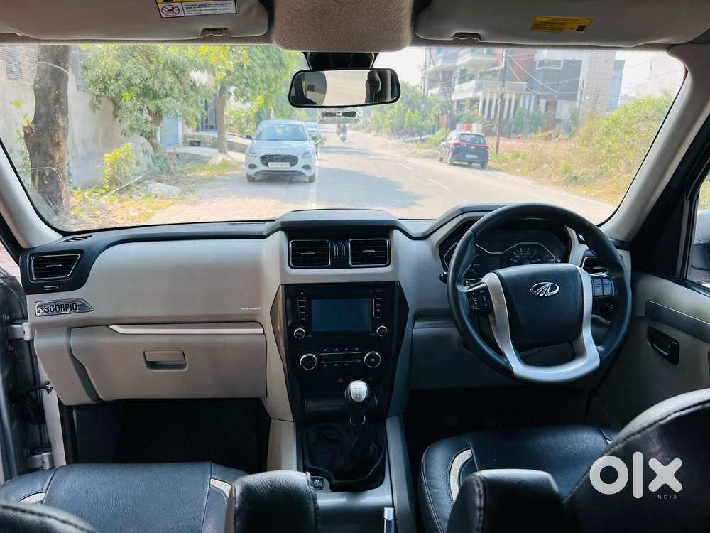 Mahindra Scorpio S10, 2017, Diesel