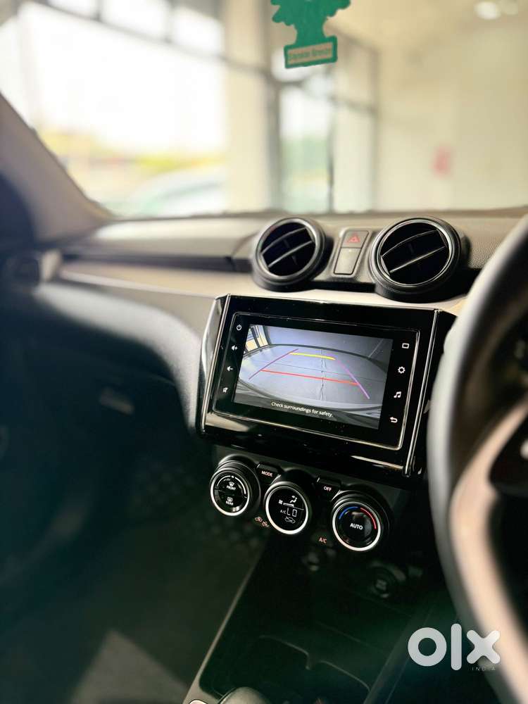 Maruti Suzuki Swift 1.3 Zxi, 2023, Petrol