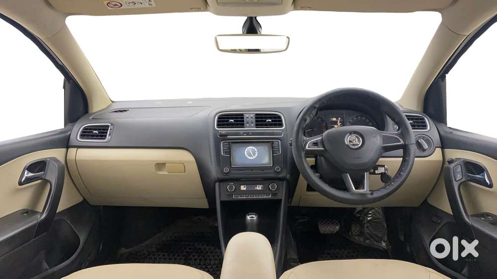 Skoda Rapid 1.6 Mpi At Style, 2018, Petrol