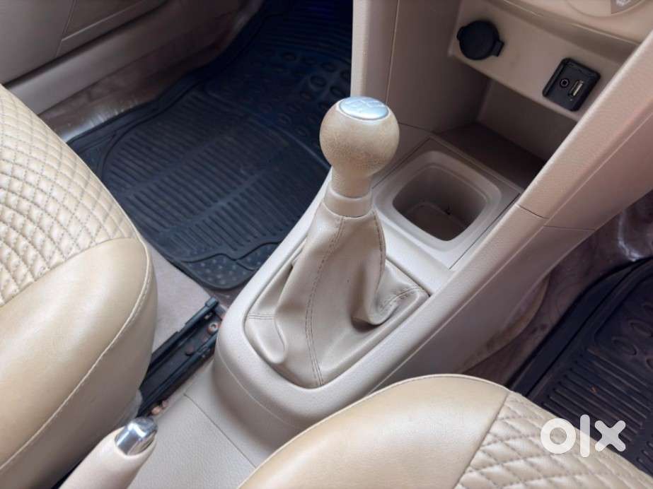 Maruti Suzuki Dzire 1.2 Vxi, 2016, Petrol