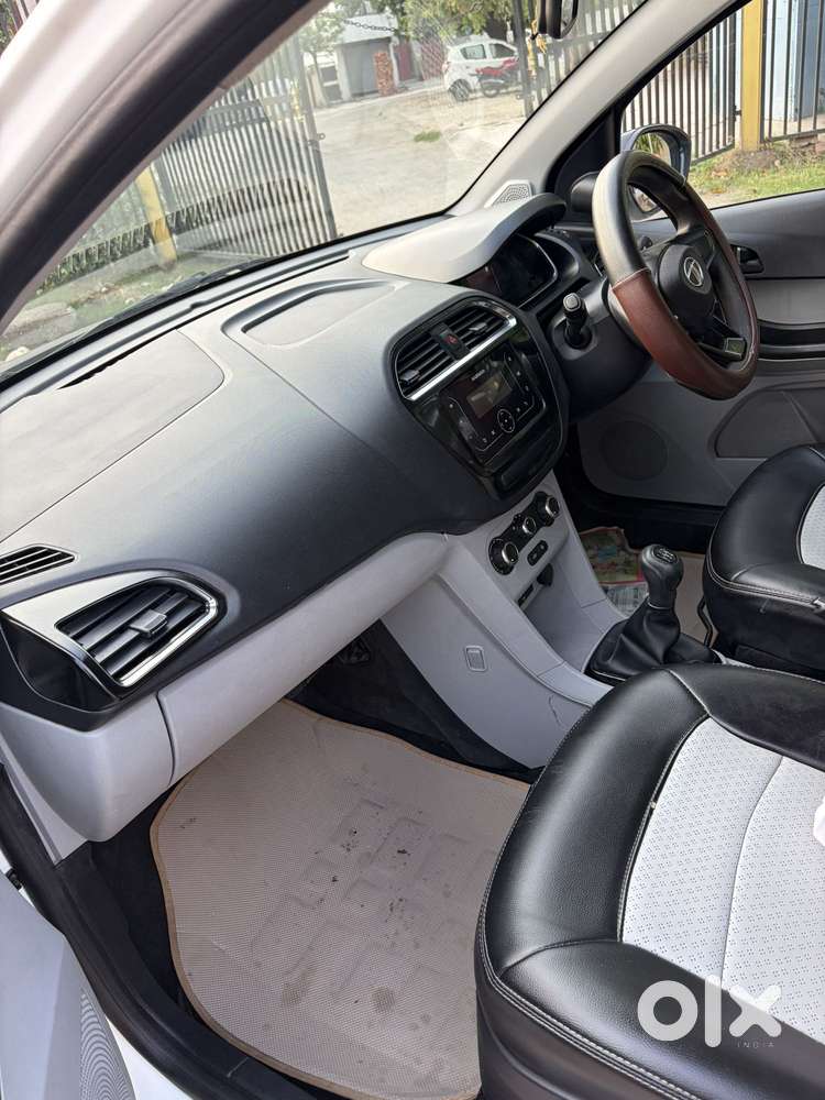 Tata Tiago 1.2 Revotron Xt (o), 2023, Petrol