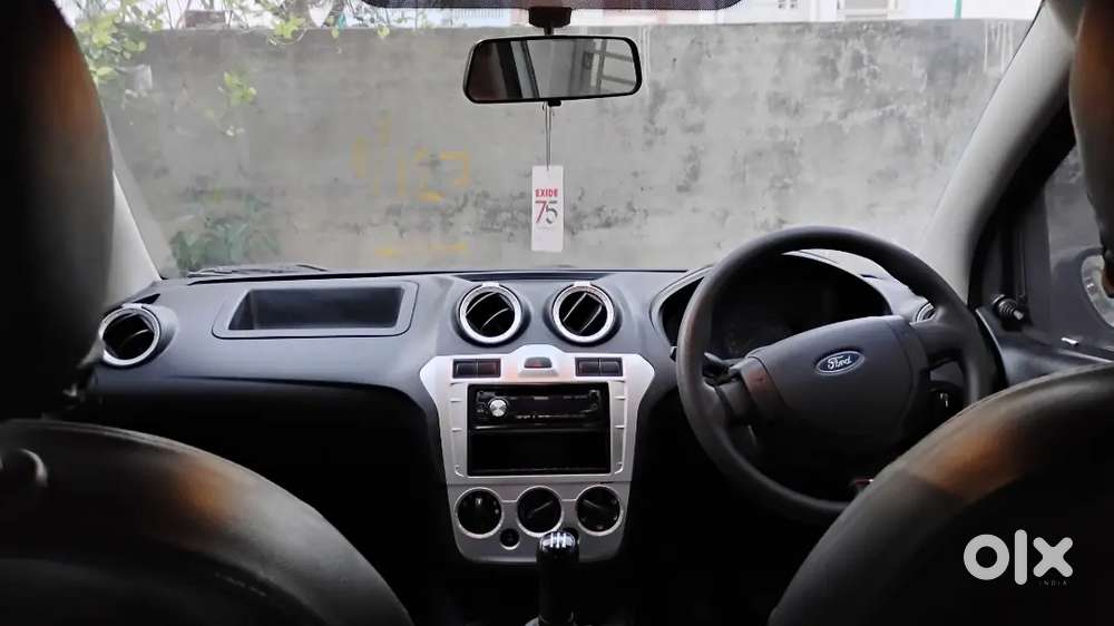 Ford Figo Petrol Exi 2012