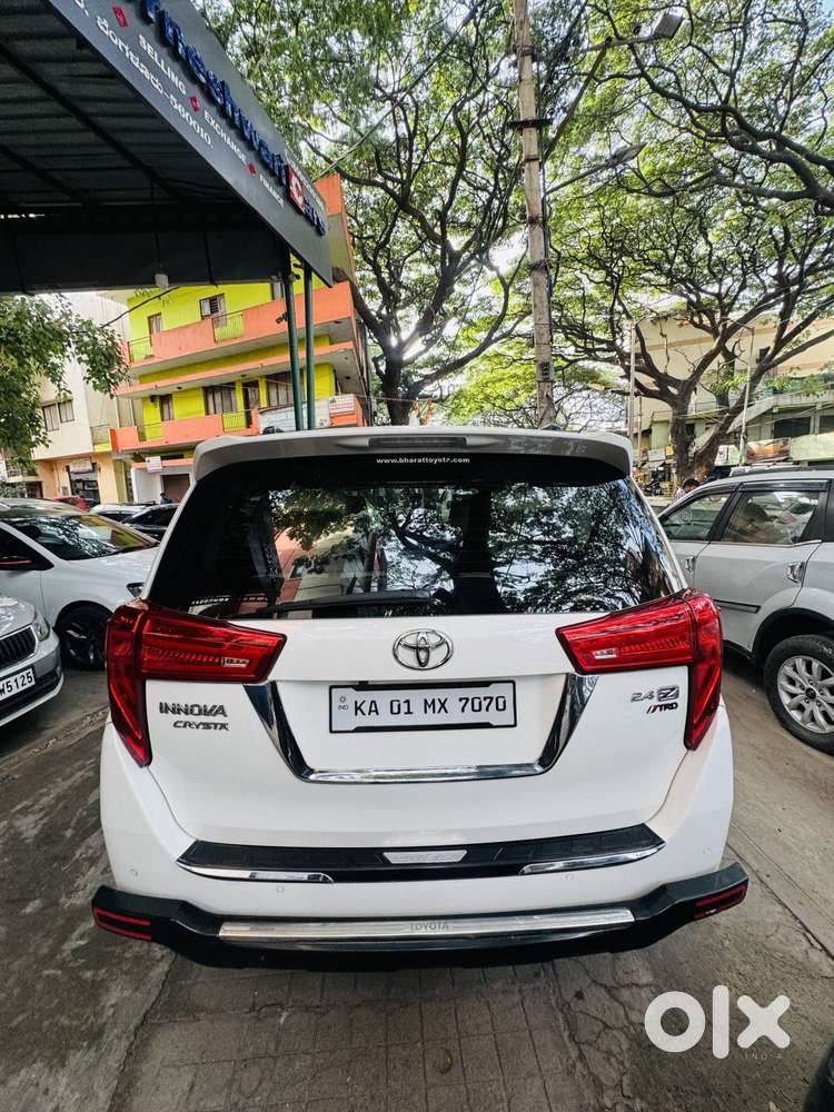 Toyota Innova Crysta [2020-ongoing] 2.4 Gx 8 Str, 2022, Diesel