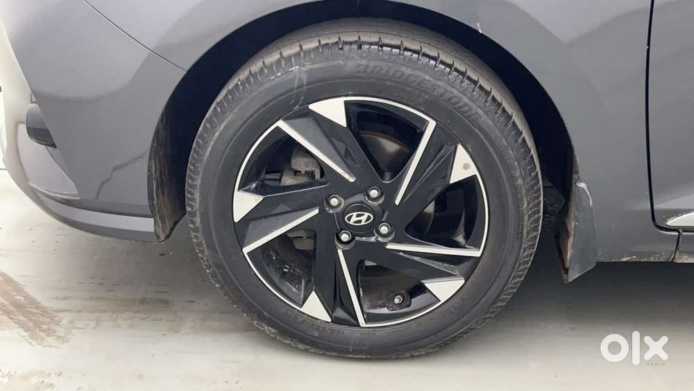 Hyundai Verna 1.5 Sx (o) Vtvt Ivt, 2022, Petrol
