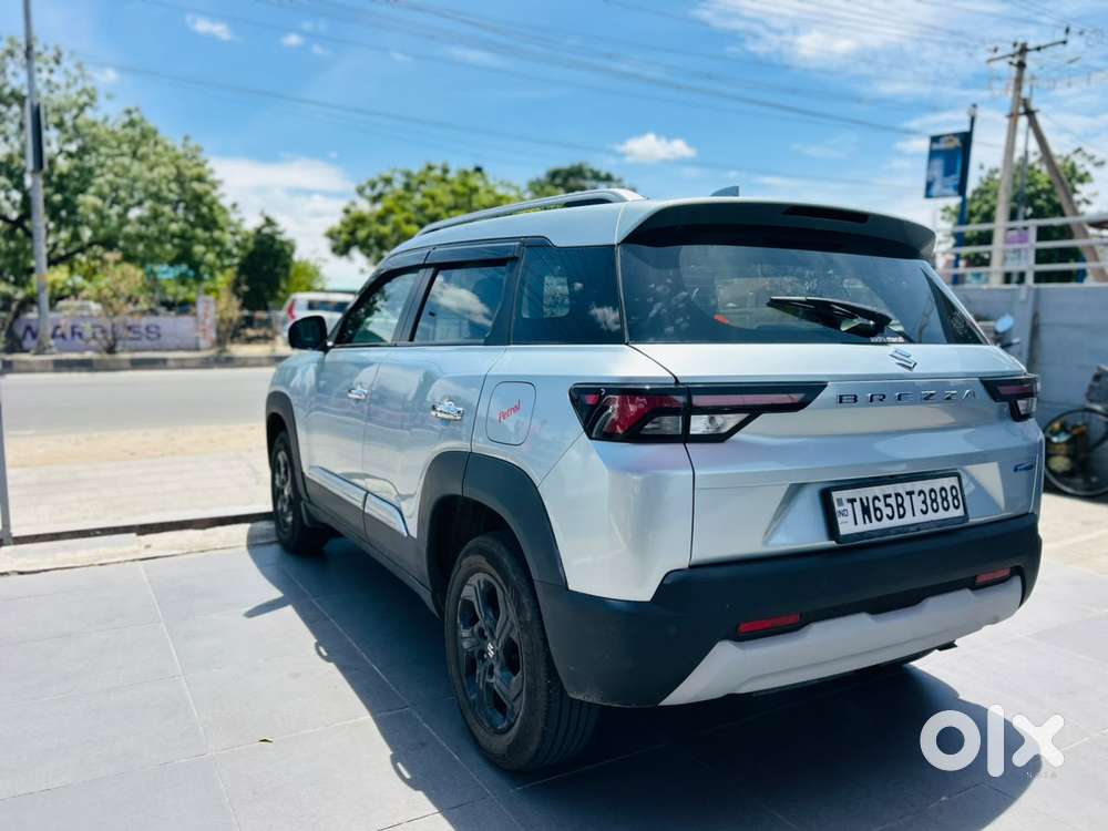 Maruti Suzuki Brezza 1.5 Zxi Smart Hybrid, 2024, Petrol