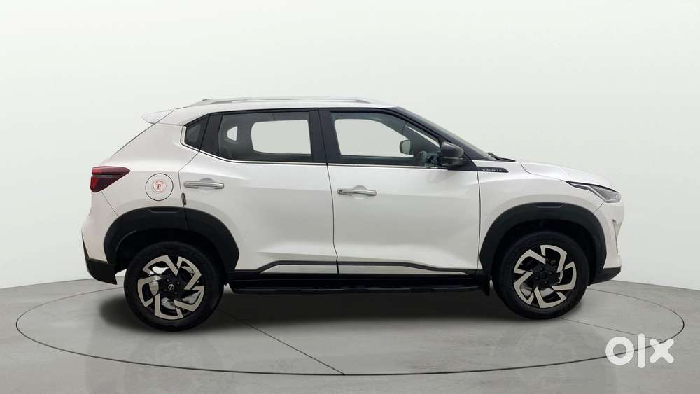 Nissan Magnite 1.0 Xv Premium, 2021, Petrol