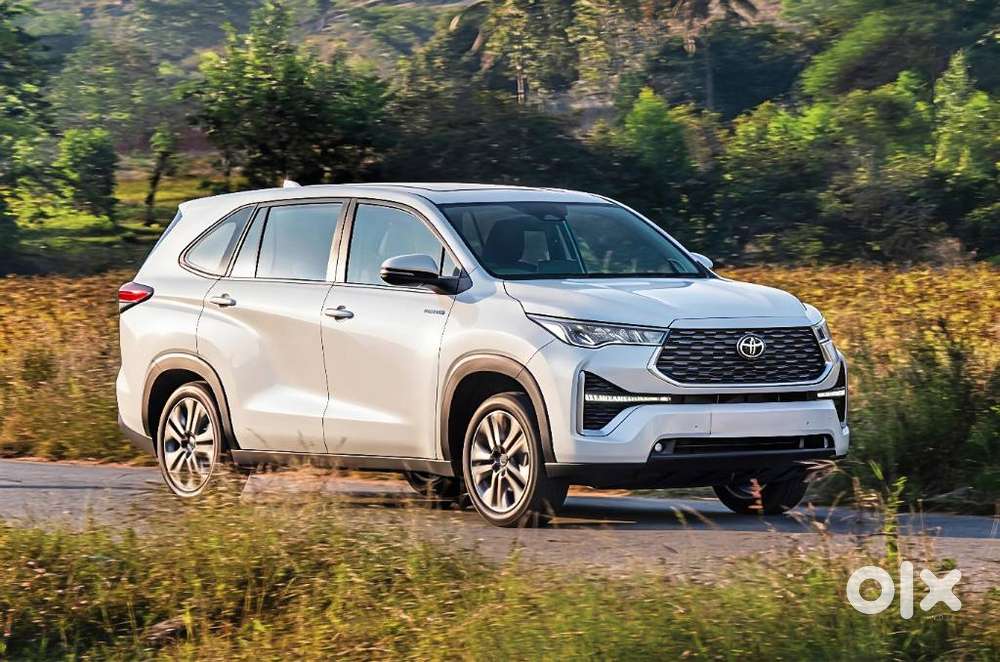 Toyota Innova Hycross 2.0 Vx Hybrid 7 Str, 2023, Petrol