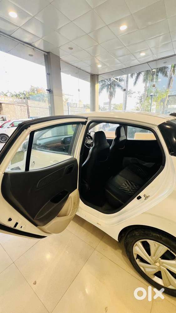 Hyundai Aura, 2021, Petrol