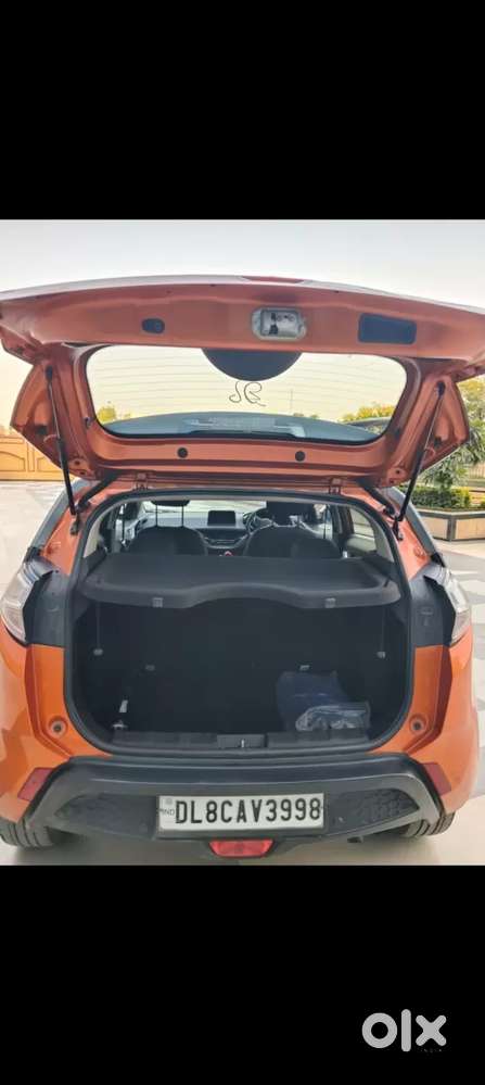 Tata Nexon 1.2 Revotron Xza Plus Dualtone, 2018, Petrol
