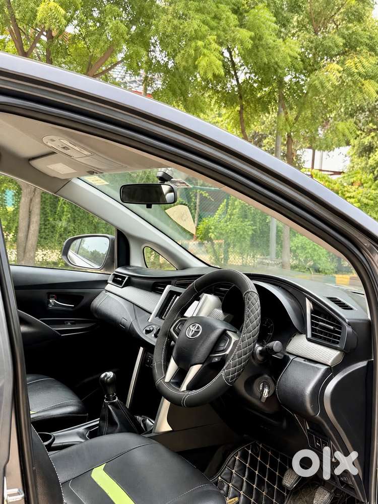 Toyota Innova Crysta 2.4 G Mt, 2017, Diesel