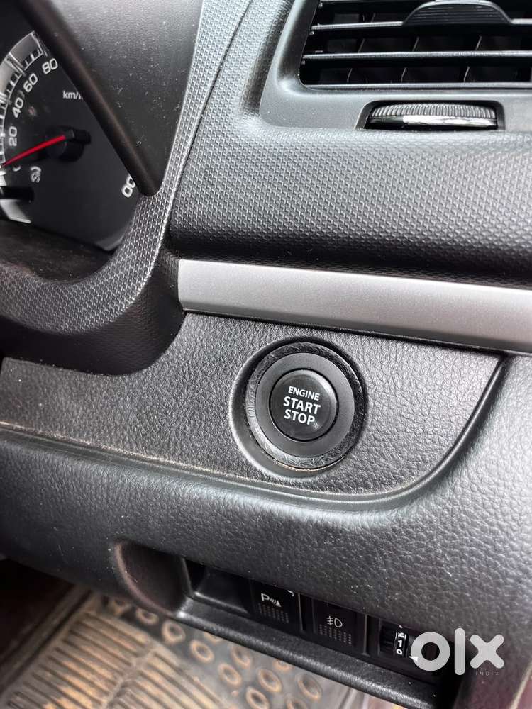 Maruti Suzuki Swift Petrol 2015