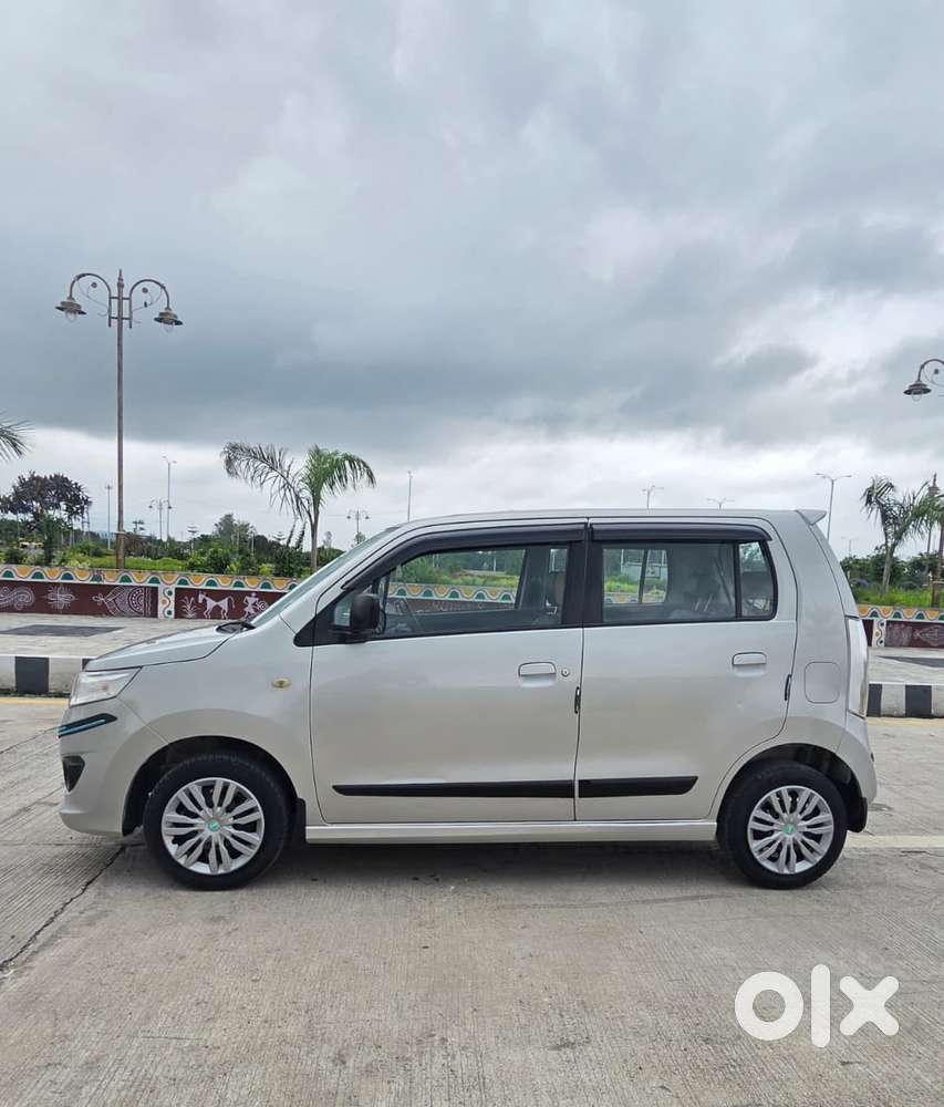 Maruti Suzuki Stingray Vxi, 2014, Petrol