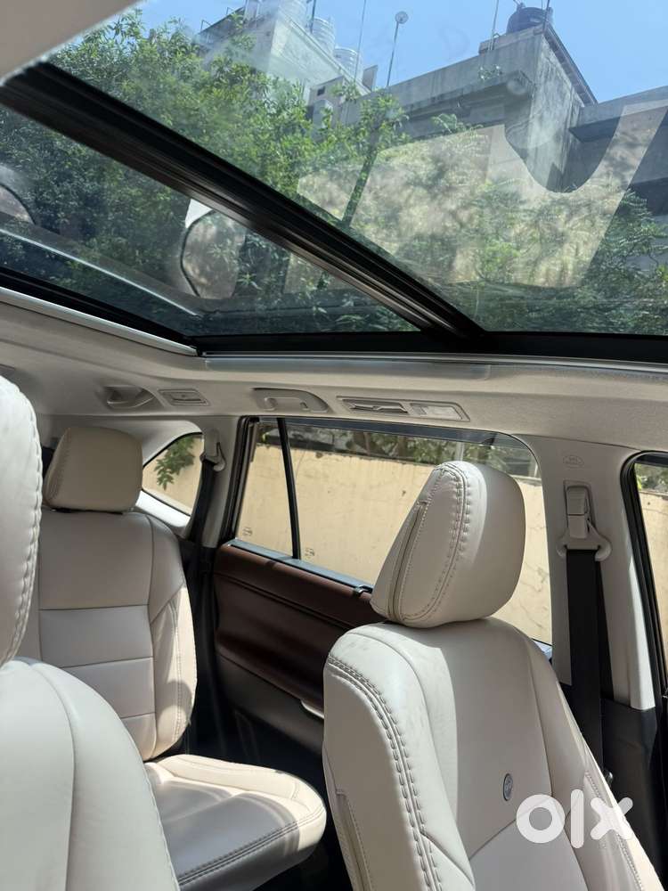 Toyota Innova Hycross 2.0 Vx (o) Hybrid 8 Str, 2024, Cng & Hybrids