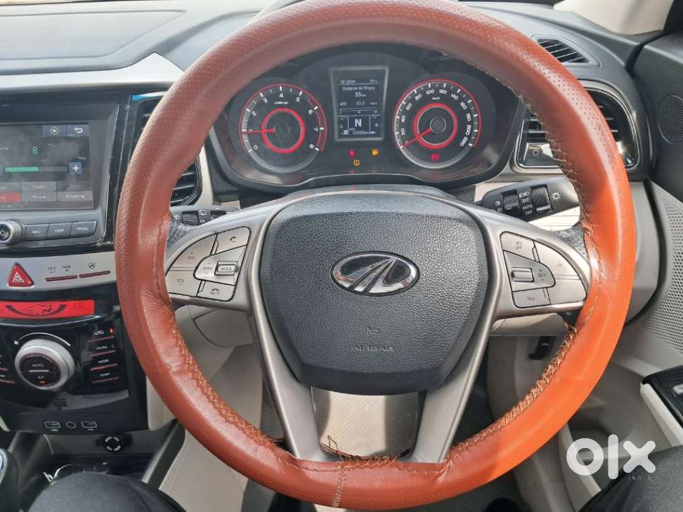 Mahindra Xuv300 W8, 2022, Petrol