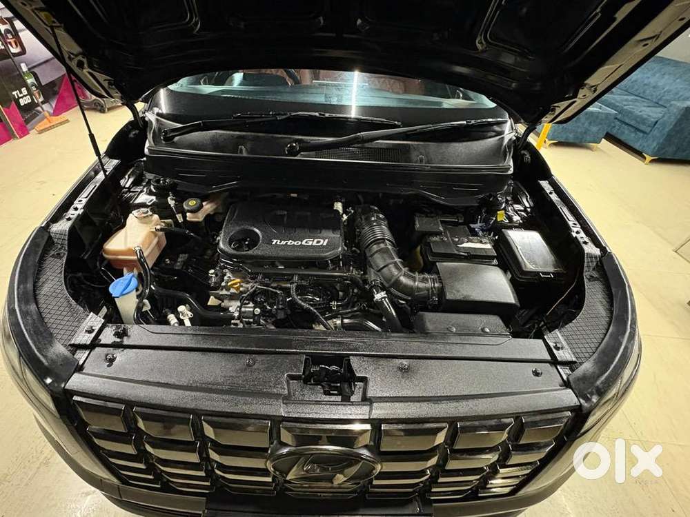 Hyundai Venue 2023 Petrol Well Maintained