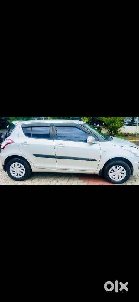 Maruti Suzuki Swift Vxi Optional, 2016, Petrol