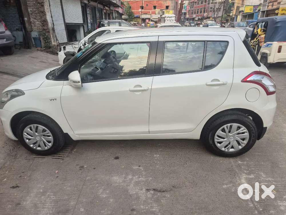 Swift Maruti Suzuki Vxi 2015 Model