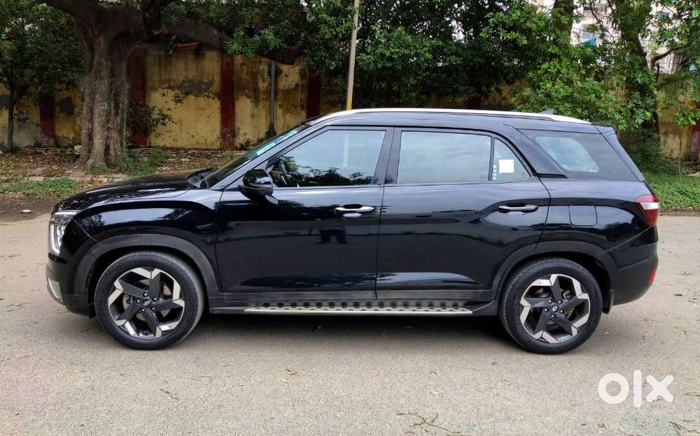 Hyundai Alcazar 2.0 Signature (o) Petrol At 7 Str, 2023, Petrol