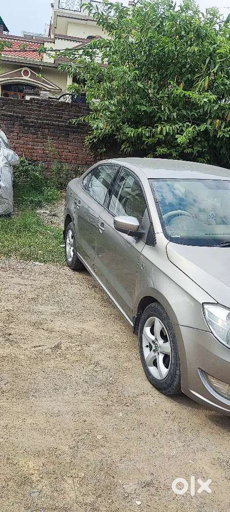Skoda Rapid 2013 Diesel 92000 Km Driven