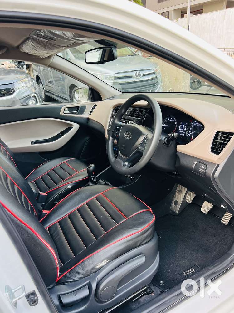 Hyundai I20 Sportz Plus, 2015, Petrol