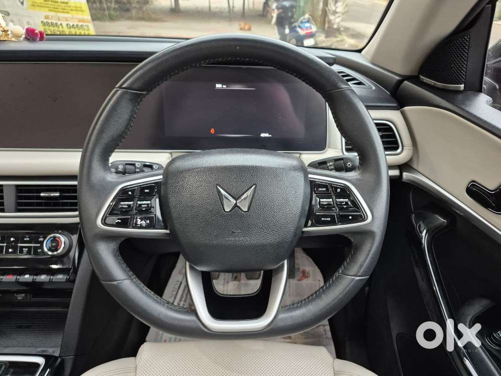 Mahindra Xuv700 2.2 Ax 7 Diesel Mt Luxury Pack Str, 2024, Diesel