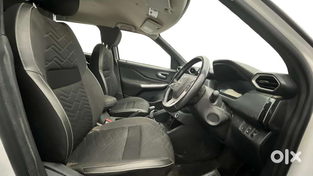 Nissan Magnite 1.0 Xv Premium Turbo Cvt, 2023, Petrol
