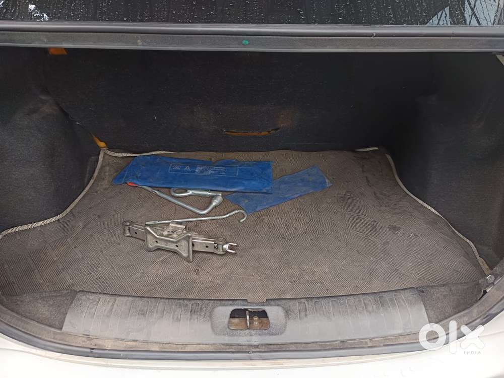 Maruti Suzuki Dzire 1.2 Vxi, 2019, Petrol