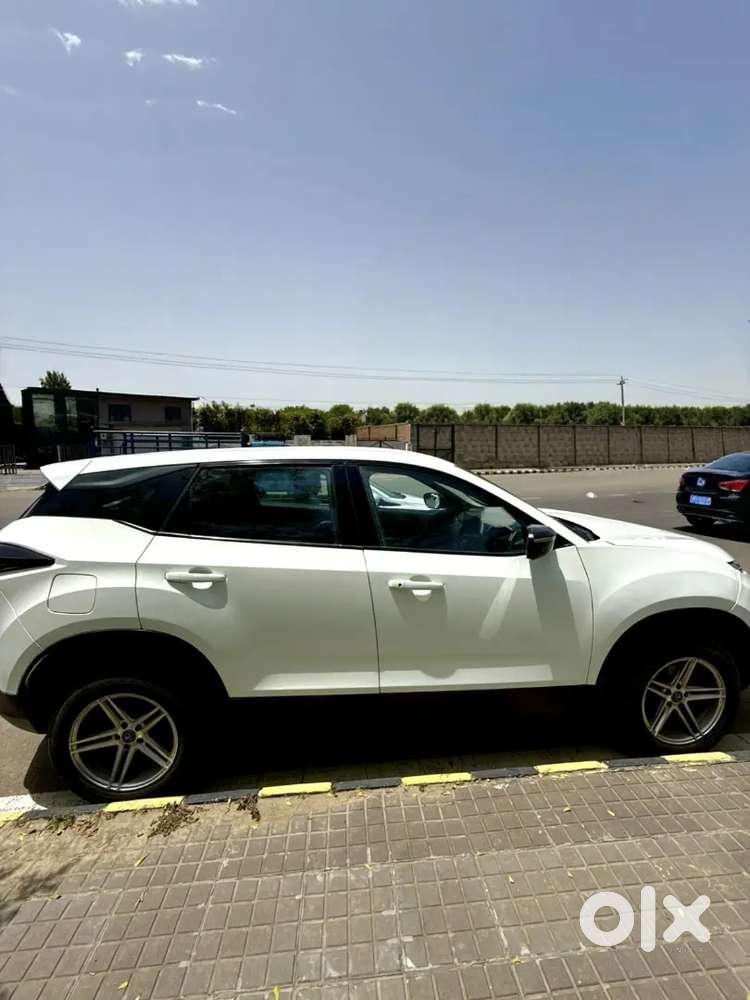 Tata Harrier 2021 Diesel 70000 Km Driven Well Maintained Car.